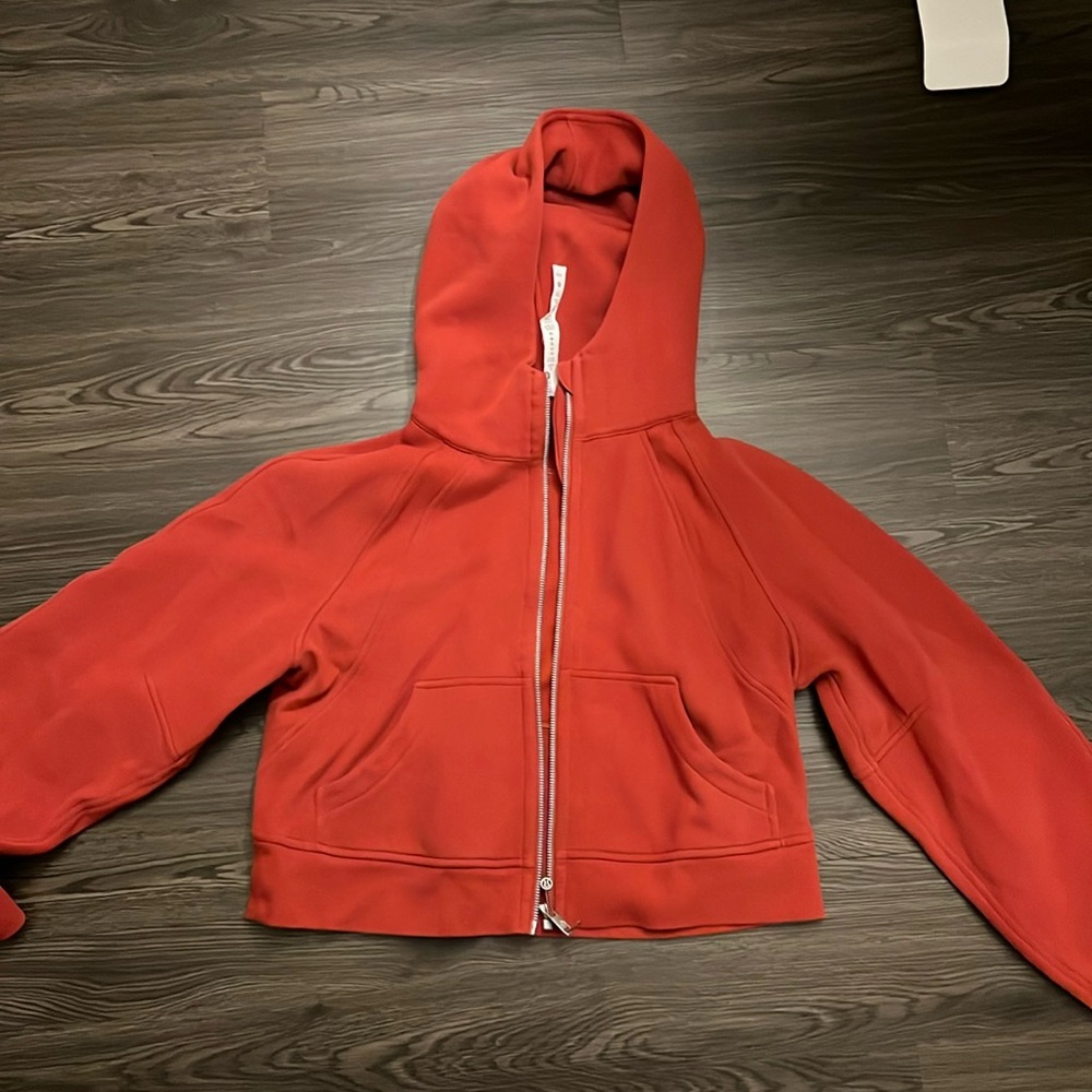 Lululemon Scuba